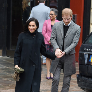 Le prince Harry, duc de Sussex, et Meghan Markle, duchesse de Sussex, enceinte quittent le théâtre Bristol Old Vic. à Bristol le 1er février, 2019 