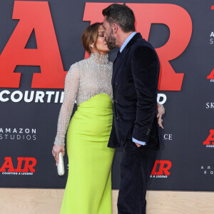 Jennifer Lopez et son mari Ben Affleck  au Village Theatre à Los Angeles, Californie, Etats-Unis, le 27 mars 2023.