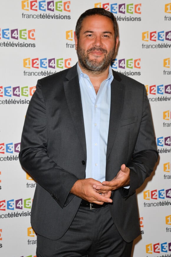 Bruce Toussaint lors du photocall de la présentation de la nouvelle dynamique 2017-2018 de France Télévisions. Paris, le 5 juillet 2017. © Guirec Coadic/Bestimage