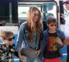 Les deux stars sont séparés depuis juin 2022 et depuis, rien ne va plus entre eux
 
Info - Shakira a quitté définitivement Barcelone avec ses enfants pour aller vivre à Miami - Shakira et ses enfants arrivent à l'aéroport de Barcelone pour prendre un avion à destination de Miami. Barcelone, Espagne le 2 Avril 2023.
