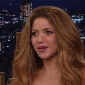 Une petite attaque qui n'est pas restée sans réponse de la part de la Colombienne
  
Shakira interprète sa dernière chanson sur le thème de la rupture sur le plateau du Tonight Show