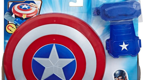 Cette superbe réduction de 9 % sur ce coffret gant magnétique et bouclier de Captain America Marvel Avengers est faite pour vous