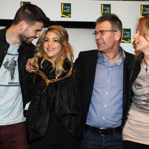 Montserrat Bernabeu - Shakira et son compagnon Gerard Pique au lancement du nouveau livre de Joan Pique, le pere de Gerard, a Barcelone, le 14 mars 2013.