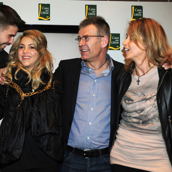 Montserrat Bernabeu - Shakira et son compagnon Gerard Pique au lancement du nouveau livre de Joan Pique, le pere de Gerard, a Barcelone, le 14 mars 2013.