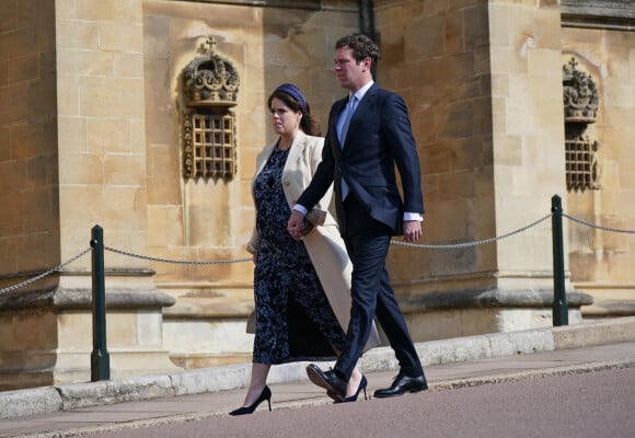 La princesse Eugenie d'York et son mari Jack Brooksbank - La famille royale arrive à la chapelle Saint-Georges pour la messe de Pâques au château de Windsor, le 9 avril 2023.