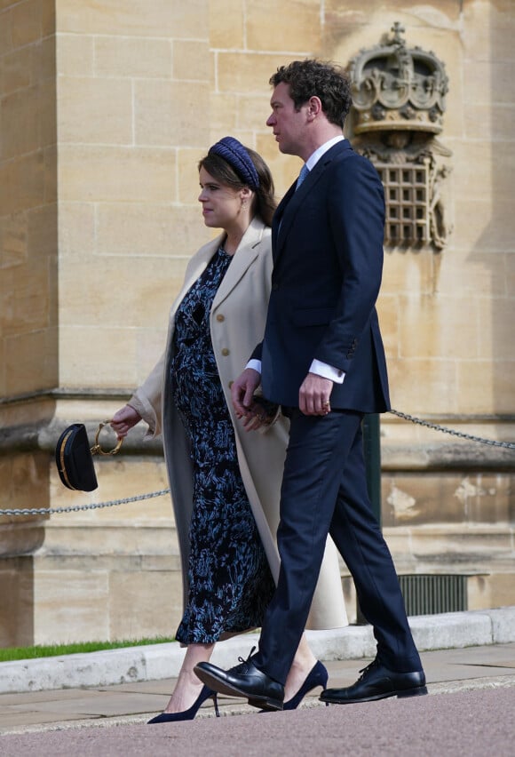 La princesse Eugenie d'York (enceinte) et son mari Jack Brooksbank - La famille royale arrive à la chapelle Saint-Georges pour la messe de Pâques au château de Windsor, le 9 avril 2023.