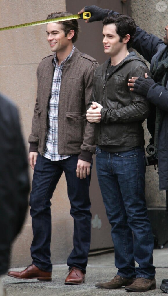 Gossip Girl : Chace Crawford et Penn Badgley a repris le tournage à New York. Le 24/02/10