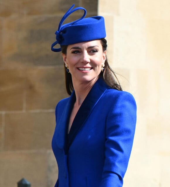 Les Cambridge sur leur trente-et-un.
Kate Middleton, princesse de Galles - La famille royale va assister à la messe de Pâques à la chapelle Saint-Georges au château de Windsor.