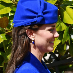 Une couleurs très inhabituelle pour la duchesse de Cambridge, qui préfère se parer de teintes plus neutres.
Kate Middleton - La famille royale va assister à la messe de Pâques à la chapelle Saint-Georges au château de Windsor, le 9 avril 2023.