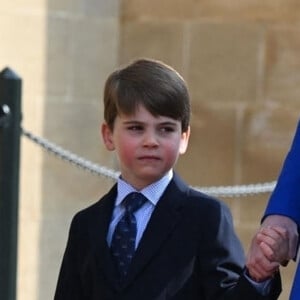 Le prince Louis et sa mère Kate Middleton - La famille royale va assister à la messe de Pâques à la chapelle Saint-Georges au château de Windsor, le 9 avril 2023.