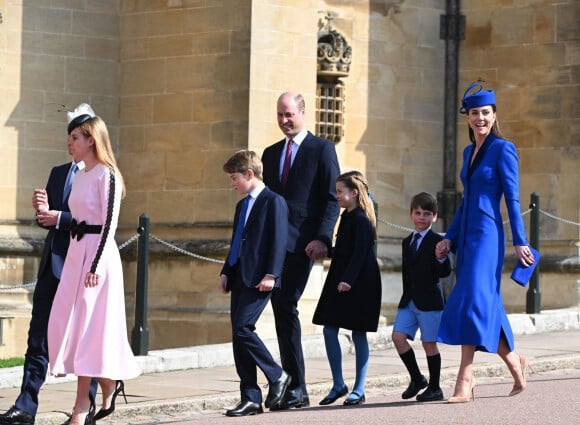 La princesse Beatrice d'York et son mari Edoardo Mapelli Mozzi, le prince William, le prince George de Galles, la princesse Charlotte de Galles, le prince Louis de Galles, Kate Middleton - La famille royale va assister à la messe de Pâques à la chapelle Saint-Georges au château de Windsor, le 9 avril 2023.