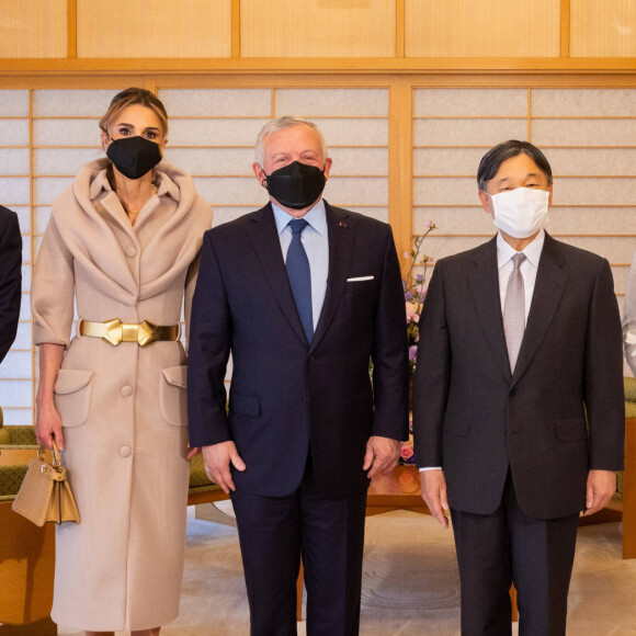 Le couple a fait plusieurs rencontres, notamment celle de l'empereur Naruhito et l'impératrice Masako à Tokyo
La reine Rania et le roi Abdallah de Jordanie reçus par l'empereur Naruhito et l'impératrice Masako à Tokyo, lors de leur visite officielle au Japon. Le 11 avril 2023 