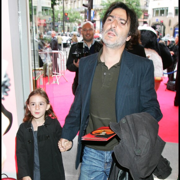 Yvan Attal et sa fille Alice - Avant-première fu dilm "Kung Fu Panda" au cinéma Paramount opéra le 8 juin 2008