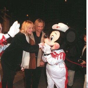 David Hallyday et Estelle Lefébure pour les 5 ans de Disneyland Paris le 11 avril 1997