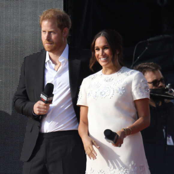 Le prince Harry, duc de Sussex et Meghan Markle sur la scène du "Global Citizen Live Festival" à Central Park à New York, le 25 septembre 2021. © Nancy Kaszerman/ZUMA Press Wire/Bestimage 