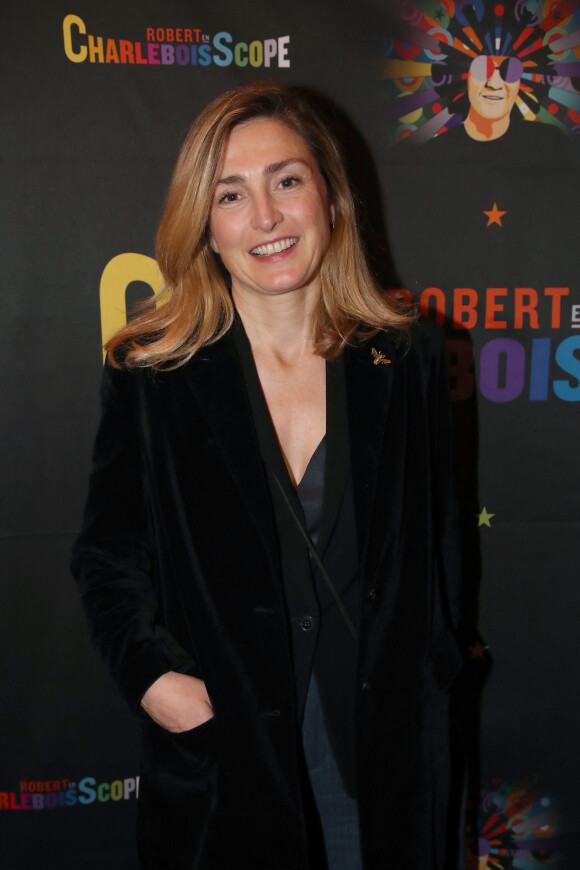 Exclusif - Julie Gayet - Célébrités au Concert de Robert Charlebois, " Robert en CharleboisScope " au Grand Rex à Paris France, le 2 Avril 2023. © Bertrand Rindoff / Bestimage 