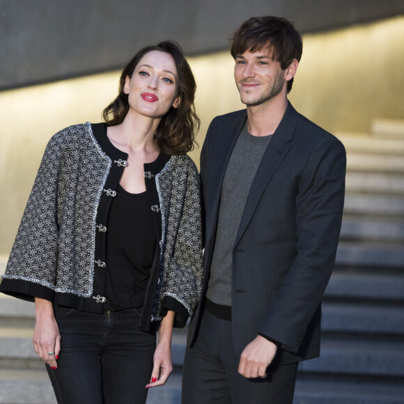 Gaspard Ulliel est mort le 19 janvier 2022 après un accident de ski.
Gaspard Ulliel et Gaëlle Pietri - People au Photocall du défilé Chanel Croisière "Paris-Séoul" au Dongdaemun Design Plaza de Séoul le 4 mai 2015 