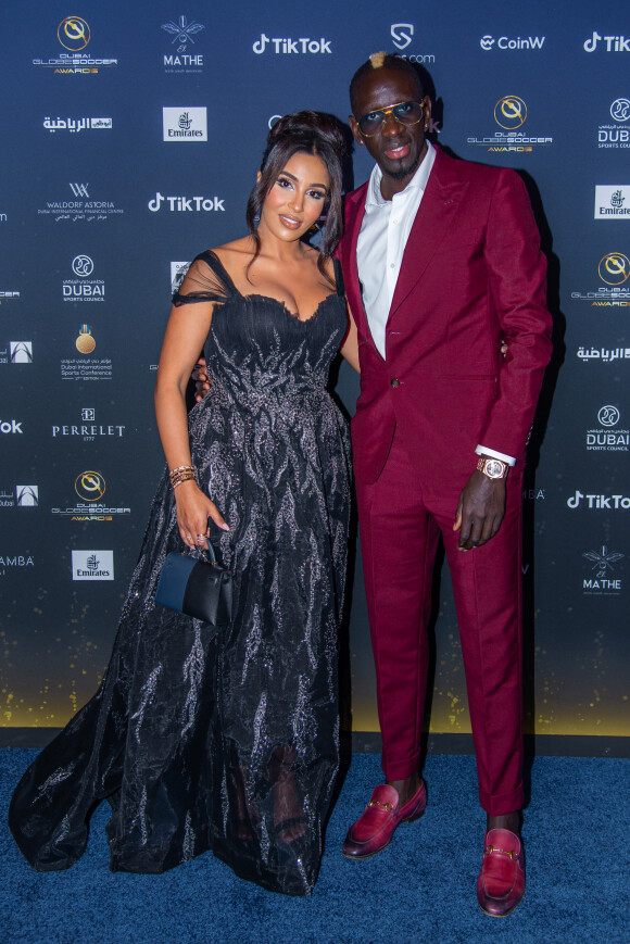 Mamadou Sakho et sa femme Majda - Cérémonie de la 13ème édition des Globe Soccer Awards 2022 (Dubaï d'or) à Dubaï le 17 novembre 2022. © Nicolas Briquet / Bestimage