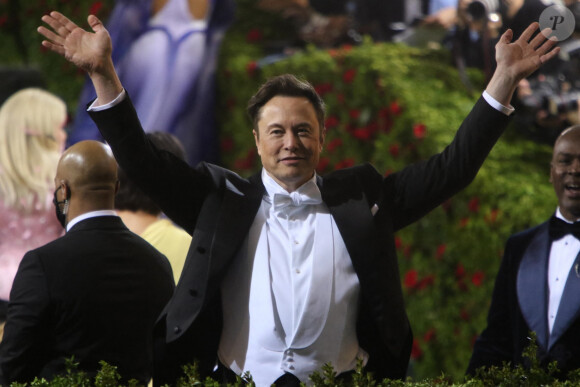 Elon Musk - Les célébrités arrivent à la soirée du "MET Gala 2022" à New York, le 2 mai 2022. 
