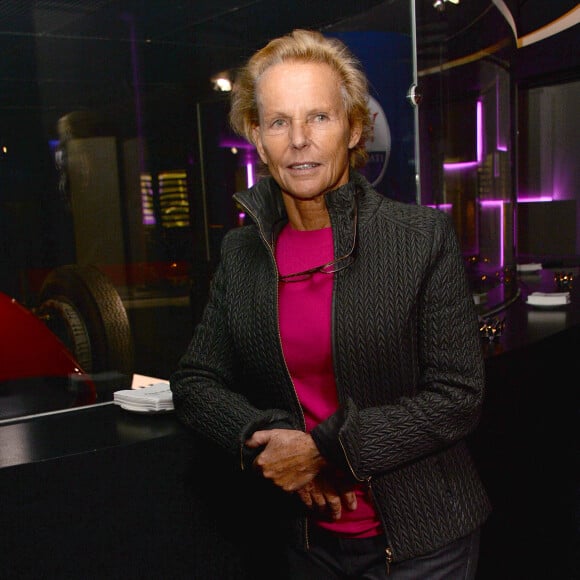 Semi-exclusif - Christine Ockrent - Cocktail pour le lancement du livre "Les bonnes chansons ne meurent jamais" de J. Sanchez au NoLita à Paris, le 4 novembre 2015. © Veeren/Bestimage