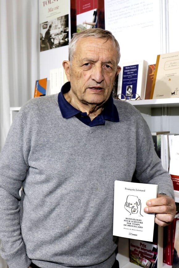François Léotard est mort.
François Leotard expose au "Salon du Livre de Paris 2019 (Livre Paris)" à la Porte de Versailles à Paris, le 28 mars 2019. © Cédric Perrin/Bestimage