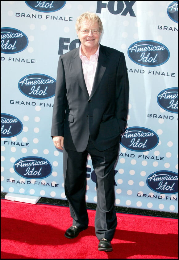 Jerry Springer aura présenté le talk-show pendant 27 ans.
Jerry Springer - Finale de la saison 6 de l'émission "American idol" à Hollywood.
