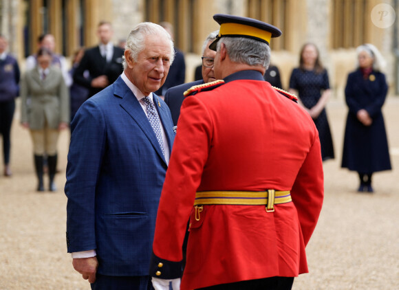 Le roi Charles III d'Angleterre, accepte officiellement le rôle de commissaire en chef de la Gendarmerie royale du Canada (GRC) lors d'une cérémonie au château de Windsor, le 28 avril 2023. 