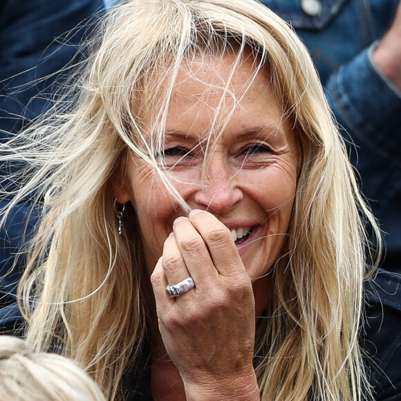 Estelle Lefébure - Célébrités dans les tribunes des internationaux de France de tennis de Roland Garros à Paris, France, le 7 juin 2019. © Cyril Moreau/Bestimage 