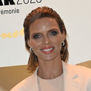 Pas sûr que cela serait passé à l'époque de ses activités au sein du comité.
Sylvie Tellier - Photocall au Fouquet's après la 48ème cérémonie des César à Paris © Coadic Guirec / Bestimage 