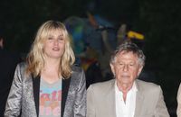 Emmanuelle Seigner interpelle avec une photo choc de son mari Roman Polanski