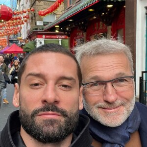 Le compagnon de Laurent Ruquier est en effet apparu totalement nu
Laurent Ruquier et son compagnon Hugo. Instagram.
