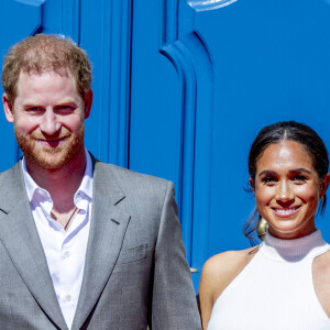 Le prince Harry et Meghan Markle lors d'une cérémonie à l'hôtel de ville de Dusseldorf pour le lancement des Invictus Games 2023 le 6 septembre 2022