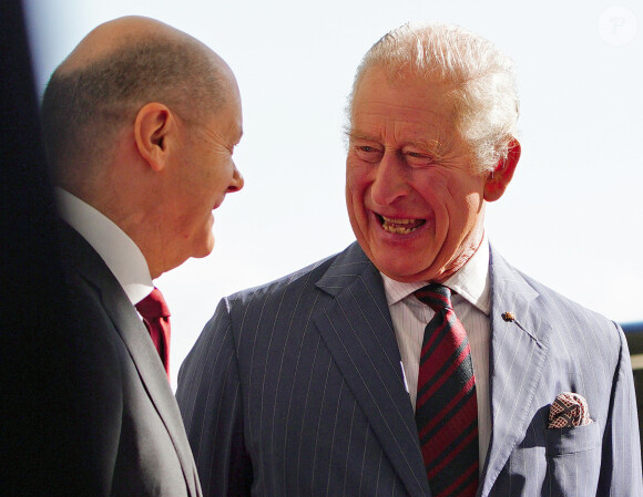 Le roi Charles III d'Angleterre reçu par le chancelier allemand Olaf Scholz à la chancellerie de Berlin, à l'occasion du premier voyage officiel du roi d'Angleterre en Europe. Le 30 mars 2023