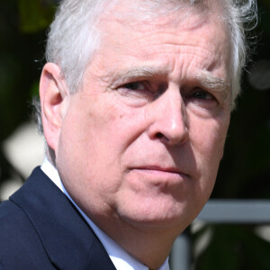 Le prince Andrew, duc d'York - La famille royale du Royaume Uni quitte la chapelle Saint George après la messe de Pâques au château de Windsor le 9 avril 2023.