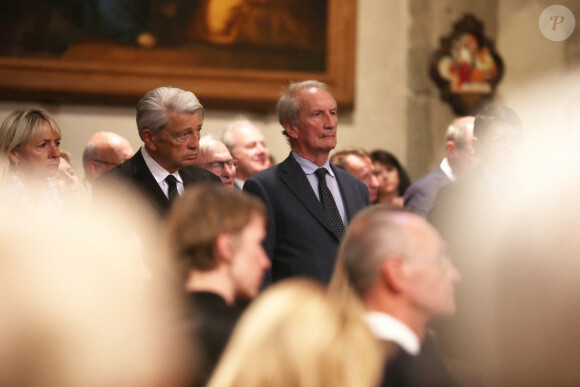 Alain Madelin et Gérard Longuet - Obsèques de l'ancien ministre François Léotard en la Cathédrale Notre-Dame et Saint-Léonce de Fréjus, France, le 3 mai 2023. François Léotard, né le 26 mars 1942 à Cannes et mort le 25 avril 2023, est un homme politique français. Député du Var et maire de Fréjus pendant près de vingt ans, il est ministre de la Culture et de la Communication de 1986 à 1988 et ministre d'État, ministre de la Défense de 1993 à 1995. © Philippe Arnassan/Nice Matin/Bestimage