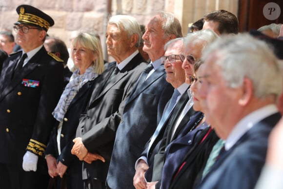 Alain Madelin et Gérard Longuet - Obsèques de l'ancien ministre François Léotard en la Cathédrale Notre-Dame et Saint-Léonce de Fréjus, France, le 3 mai 2023. François Léotard, né le 26 mars 1942 à Cannes et mort le 25 avril 2023, est un homme politique français. Député du Var et maire de Fréjus pendant près de vingt ans, il est ministre de la Culture et de la Communication de 1986 à 1988 et ministre d'État, ministre de la Défense de 1993 à 1995. © Philippe Arnassan/Nice Matin/Bestimage