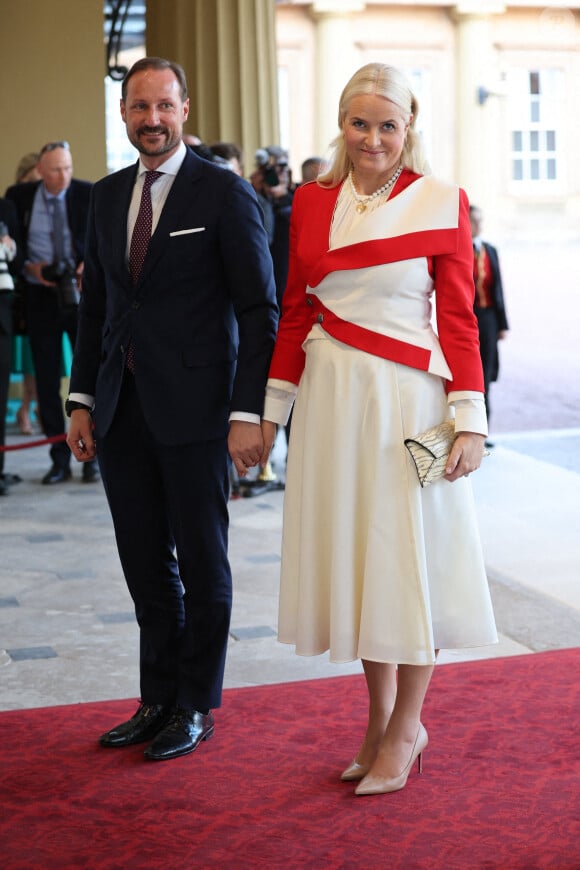 Le prince Haakon de Norvège et la princesse Mette-Marit de Norvège  - Dîner organisé à Buckingham Palace à Londre, pour une réception en l'honneur de Charles III, la veille de son couronnement. Le 5 mai 2023. 