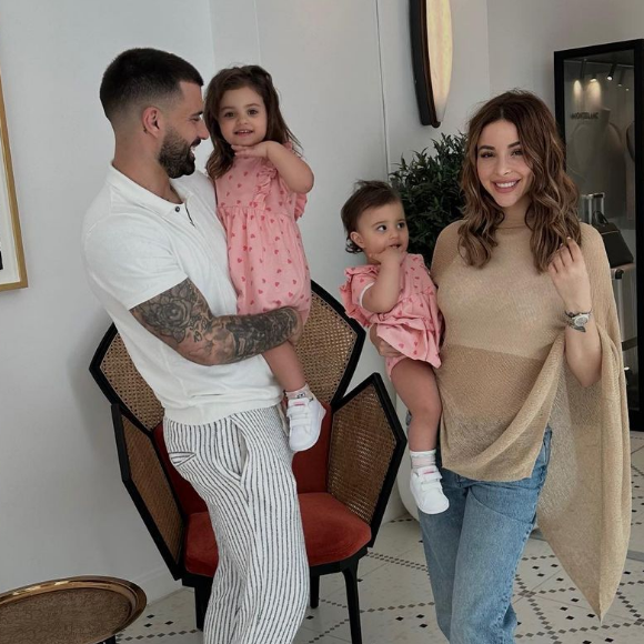 Vincent Queijo, heureux avec sa femme Rym Renom et leurs deux filles, sur Instagram