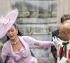 Déboussolée, Katy Perry a amusé les internautes en ayant bien du mal à trouver sa place au sein de l'Abbaye Westminster (Londres), ce samedi 6 mai.
Katy Perry - Sortie de la cérémonie de couronnement du roi d'Angleterre à l'abbaye de Westminster de Londres, Royaume Uni, le 6 mai 2023.
