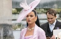 PHOTOS - Katy Perry proche de la chute au couronnement : journée longue et compliquée pour la star américaine