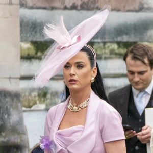 Si certaines stars ont décliné l'invitation de Charles III pour son couronnement historique, Katy Perry, elle, était bien présente.
Katy Perry - Sortie de la cérémonie de couronnement du roi d'Angleterre à l'abbaye de Westminster de Londres, Royaume Uni, le 6 mai 2023.