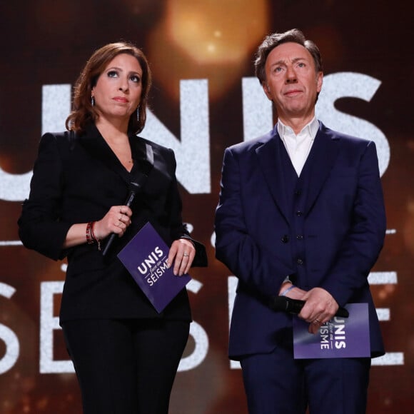 Exclusif - Léa Salamé, Stéphane Bern lors de l'émission "Unis face au séisme" à l'Olympia diffusée en direct sur France 2 le 14 mars 2023. © Christophe Clovis/ Cyril Moreau / Bestimage