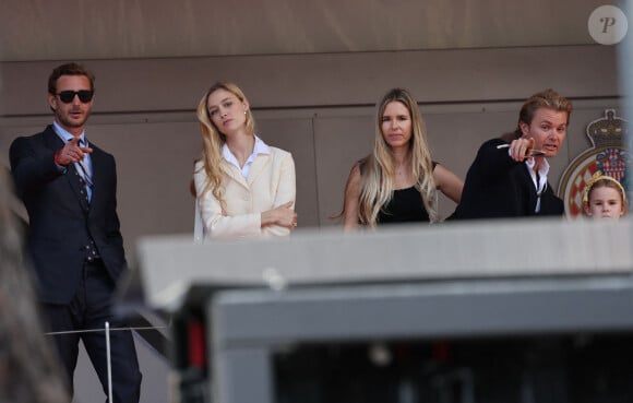 Pierre Casiraghi, sa femme Beatrice Borromeo, Nico Rosberg et sa femme Vivian Sibold avec leur fille - 6ème Monaco E-Prix à Monaco, le 6 mai 2023. © Claudia Albuquerque/Bestimage 