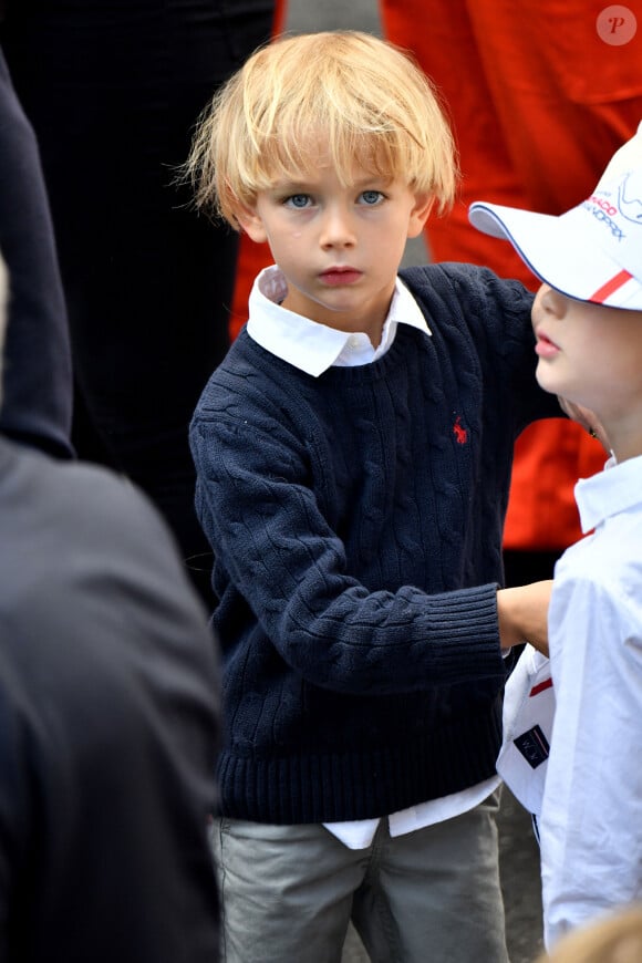 Les deux enfants n'avaient en tout cas jamais été aussi exposés !
Francesco Casiraghi durant le 6eme Monaco E-Prix à Monaco, le 6 mai 2023. © Bruno Bebert/Bestimage 