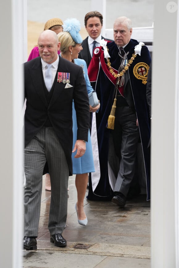 Mike Tindall,, Zara Phillips (Zara Tindall) et le prince Andrew, duc d'York - Les invités arrivent à la cérémonie de couronnement du roi d'Angleterre à l'abbaye de Westminster de Londres, Royaume Uni, le 6 mai 2023. 