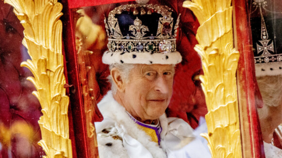 Le roi Charles III touché par l'attitude du prince Harry lors du couronnement : il évoque sa déception...