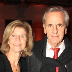 Depuis de nombreuses années, Bernard de La Villardière est marié à Anne de Savignac.
Bernard de La Villardière et sa femme Anne - 28ème Gala de l'Espoir au profit de la Ligue contre le cancer au théâtre des Champs-Elysées à Paris. © Philippe Baldini/ Bestimage