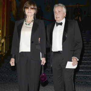 Michel Sardou et sa femme Anne-Marie Périer - La 26e nuit des Molières aux Folies Bergère à Paris, le 2 juin 2014.