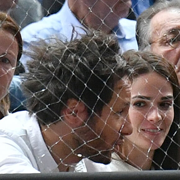 Vianney et sa femme Catherine Robert - People en tribune lors du tournoi de tennis "Rolex Paris Masters 2022" à Bercy AccorHotels Arena à Paris le 2 novembre 2022. © Veeren/Bestimage 