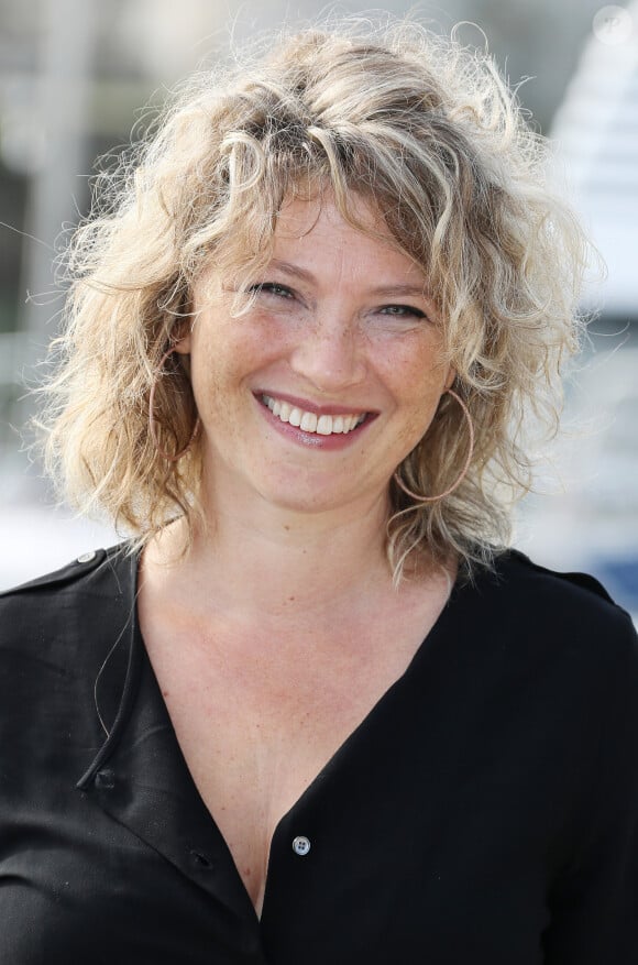 Thierry Godard et Cécile Bois - Photocall du téléfilm "Meurtre à Sarlat" lors de la 19ème édition du Festival de la Fiction TV de la Rochelle, France, le 16 septembre 2017. © Patrick Bernard/Bestimage 